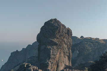 Magmatic mountains near the sea