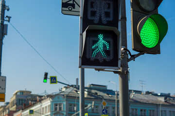 green traffic light