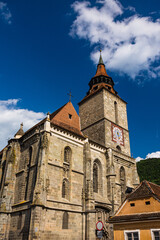 Fototapeta na wymiar ルーマニア　トランシルヴァニア地方のブラショフの旧市街に建つ黒の教会