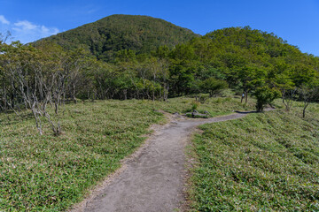 初秋の黒檜山と登山道