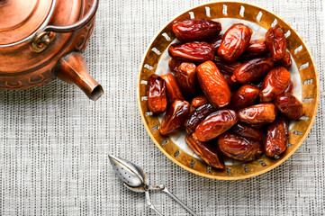 Sweetness of dried dates for tea