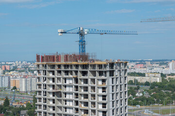 construction of a house in a new district of Minsk