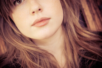 Junge Frau / Gesicht