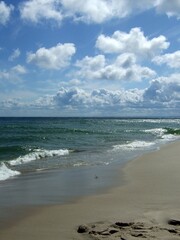 Fototapeta na wymiar Sea ​​| Wave | Beach | Ocean | Clouds