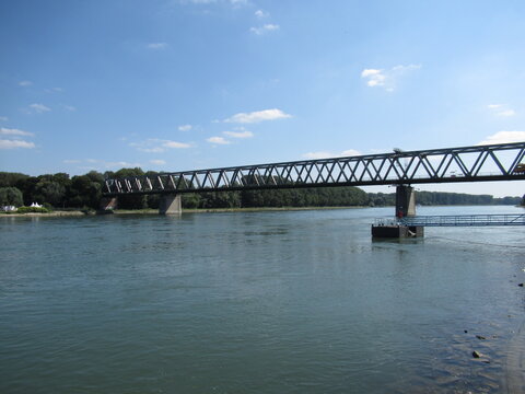Eisenbahnbr&uuml;cke &uuml;ber den Rhein bei Germersheim