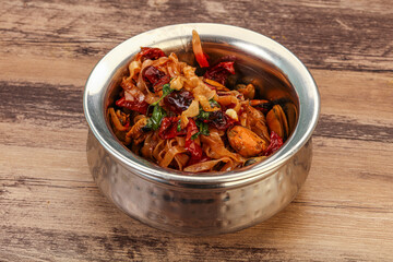 Asian wok noodle with mussels