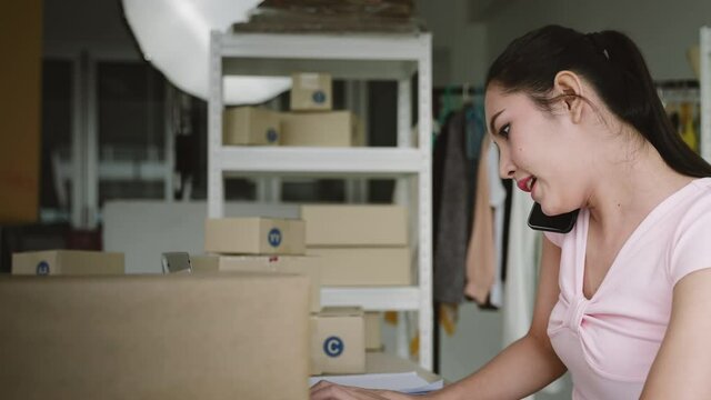 Transgender women are taking orders by phone, online trading,The concept of coexistence in society Transgender,Lgbt,LGBTQ