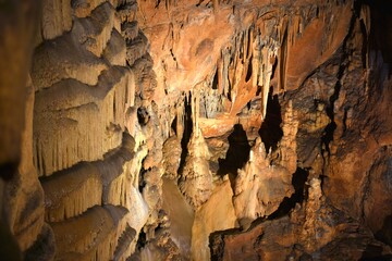 Jaskinia Vranjača w Chorwacji, na zboczach góry Mosor w miejscowości Kotlenice w Dalmacji, 