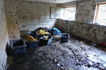 Abbrucharbeiten im Keller eines Wohnhauses nach der Flutktastrophe an der Erft,...