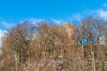 Burg ruine Alt Eberstein in Ebersteinburg - Baden-Baden im Winter mit Schnee