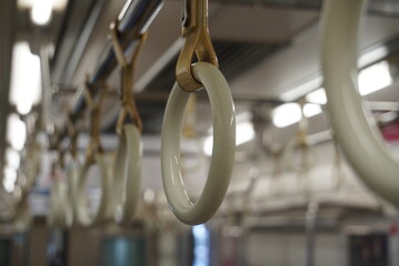 電車のつり革