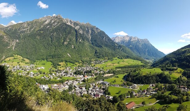 Sch&ouml;ne Natur der Tessiner Berge und Fl&uuml;sse
