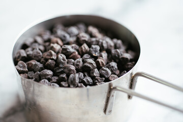 One cup of black chickpeas (ceci neri), a special chickpea variety from Italy
