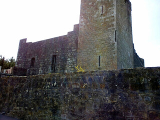 Ireland - castles. 
On the green island there are many monuments that are worth our attention, castles, villages, monuments of culture and nature.