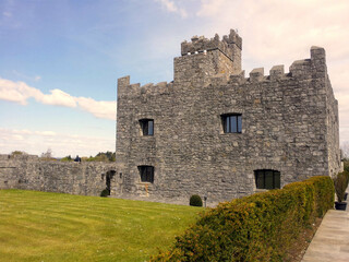 Ireland - castles. 
On the green island there are many monuments that are worth our attention, castles, villages, monuments of culture and nature.