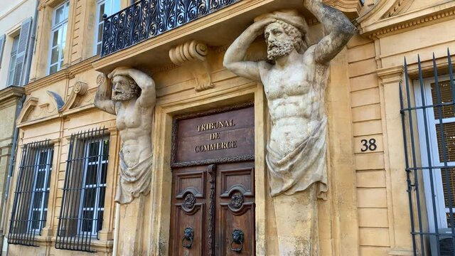 Entrance of the Aix en Provence Commercial Court, previously known as the Hotel Pierre Maurel de Pontev&egrave;s
