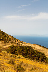 Paisaje con montaña y nubes en Teno Alto, isla de Tenerife