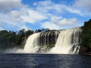 Fototapeta premium Waterfall in Canaima National Park, Venezuela