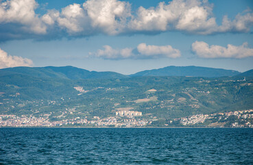 Fototapeta premium ALTINOVA, TURKEY. AUGUST 08, 2021. Bafeus Beach