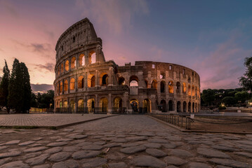 Fototapeta na wymiar Alba Colosseo