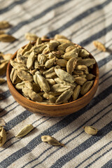 Raw Green Organic Cardamom Pods