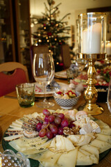 Käseplatte zu Weihnachten