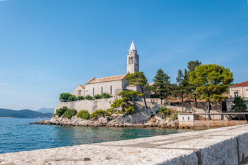 Lopud en mer Adriatique face à Dubrovnik
