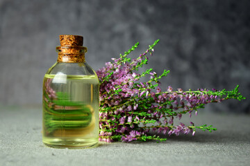Obraz na płótnie Canvas heather aroma oil bio organic