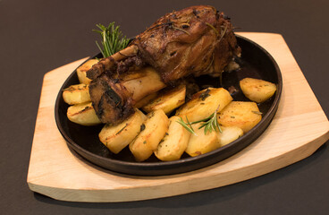 grilled chicken with potatoes