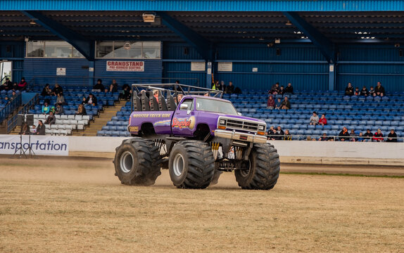 Slingshot Monster Truck Giving A Ride Experience