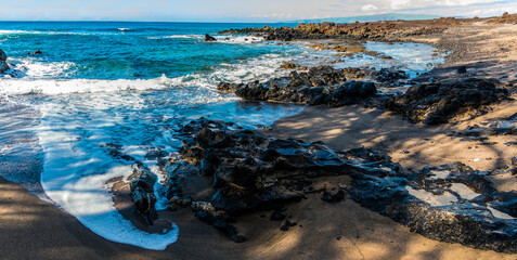 The Volcanic Shoreline of Keawanaku Beach And The Beautiful Blue Water Of La Perouse Bay, Makena-La Perouse State Park, Maui, Hawaii, USA