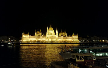 Fototapeta na wymiar budapest parlament