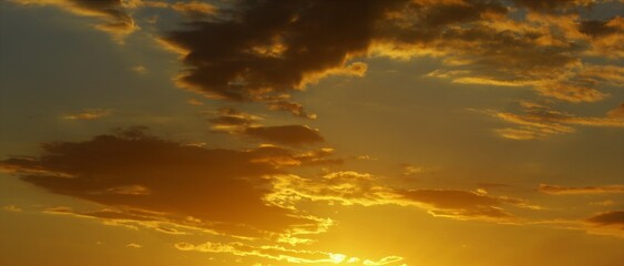 Obraz na płótnie Canvas Sunset in the clouds