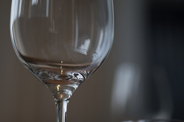 empty wine glass with blur background
