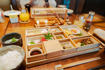 和朝食