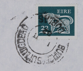 briefmarke stamp vintage retro gestempelt used frankiert cancel grün green celtic keltisch hund...