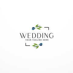 Vector Watercolor Wreath with Simple Flower Wedding Invitation