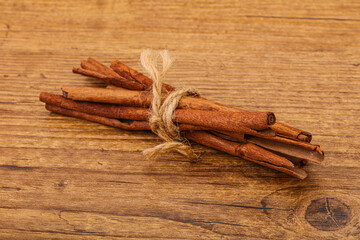 Aroma Cinnamon stick heap isolated