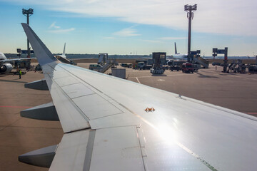 Fototapeta na wymiar Airplane taxiing at a airfield