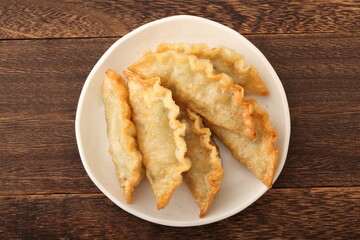 揚げ餃子