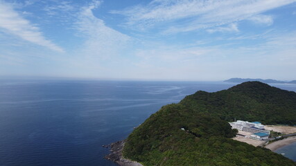 象鼻ヶ岬県立室積公園 山口県南東部の光市にある『象鼻ヶ岬（ぞうびがさき）』

御手洗湾、室積湾を包むようにして室積半島の先端からのびる象鼻ヶ岬 象鼻ヶ岬県立室積公園