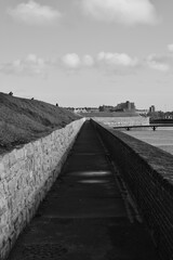 walk along the portsmouth coast