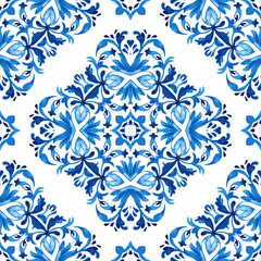 Abstract seamless ornamental watercolor damask arabesque paint pattern.