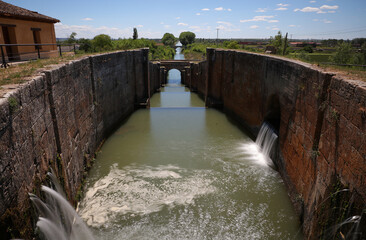 Canal de Castilla Esclusas 17,18,19 y 20, Frómista, Palencia, España