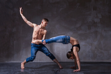 Fototapeta na wymiar Man and woman in passionate dance pose
