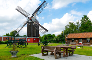 Dornum (Ostfriesland) Historische Windmühle