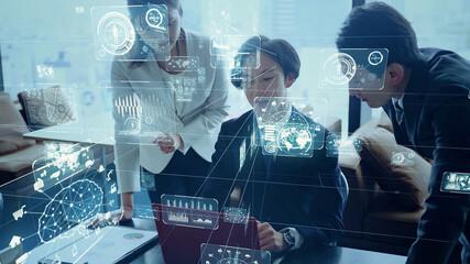 ミーティングするビジネスマンと経営戦略イメージ