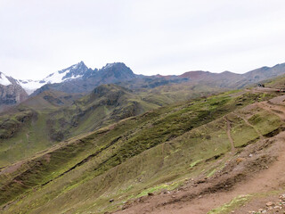 [Peru] Beautiful mountain view from the trail (Vinicunca mountain (Rainbow Mountain))