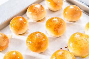 Dinner rolls
