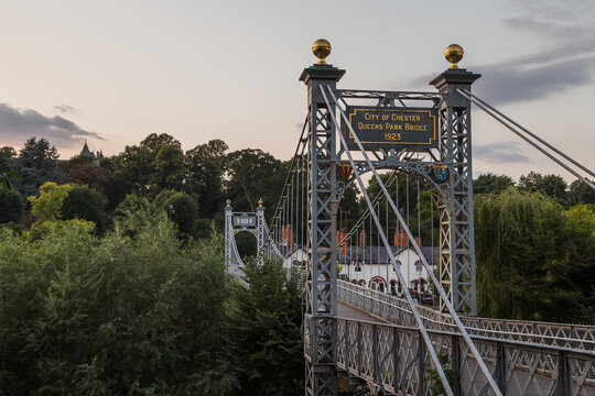 Queens Park suspension bridge